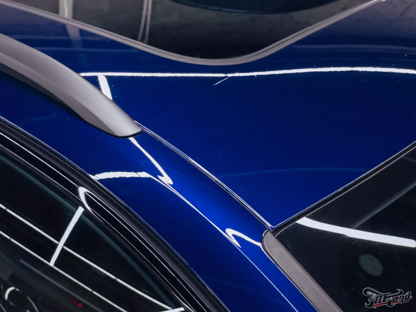 Оклеили зоны риска Audi A4 Avant глянцевым полиуретаном